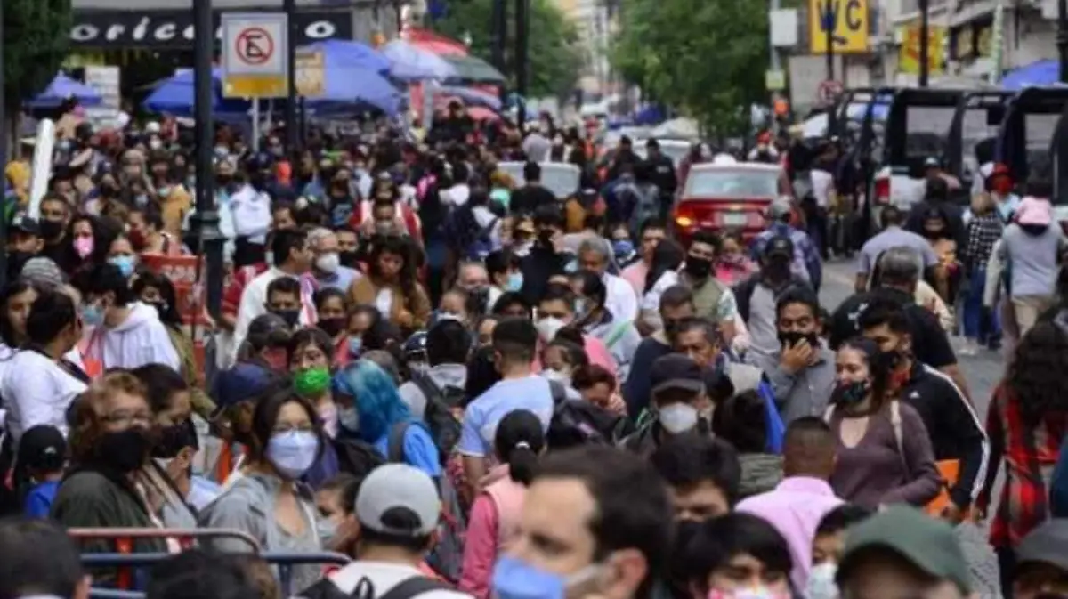 personas en el Centro Historico CDMX